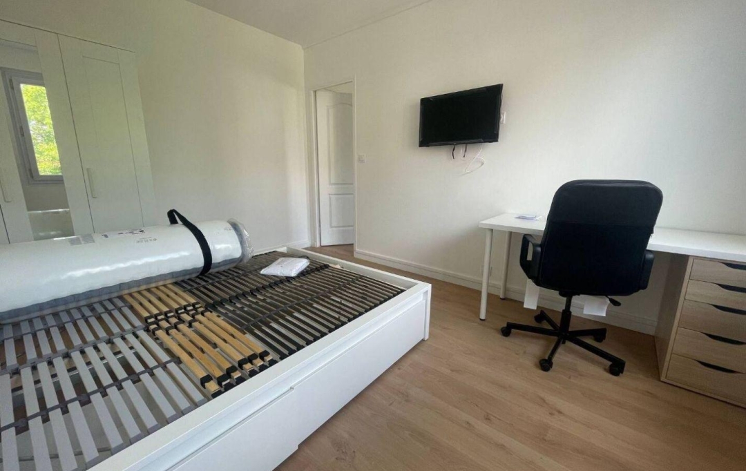 Annonces BOBIGNY : Appartement | LA COURNEUVE (93120) | 12 m2 | 620 € 