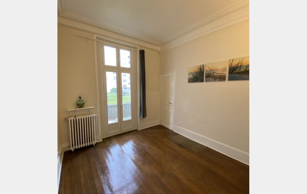 Annonces BOBIGNY : Appartement | CHARENTON-LE-PONT (94220) | 30 m2 | 1 150 € 