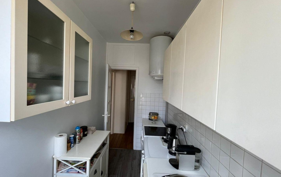 Annonces BOBIGNY : Appartement | CHARENTON-LE-PONT (94220) | 50 m2 | 435 000 € 