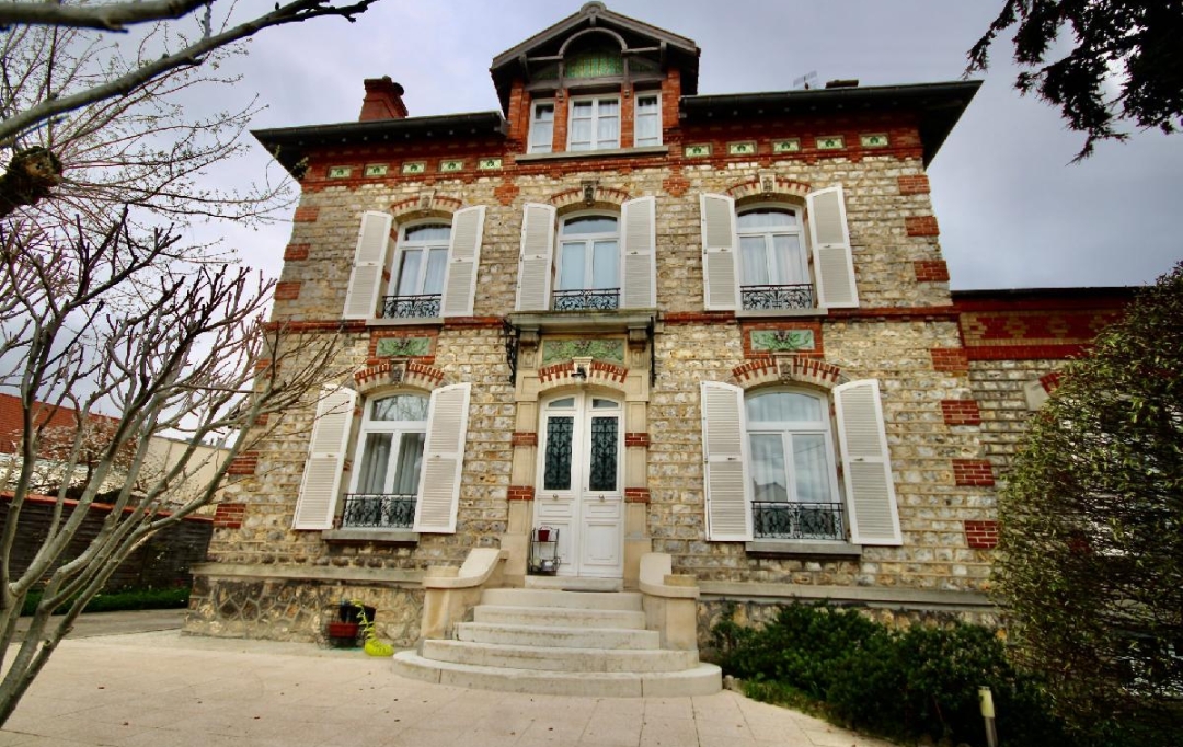 Annonces BOBIGNY : Maison / Villa | MONTMAGNY (95360) | 262 m2 | 832 000 € 