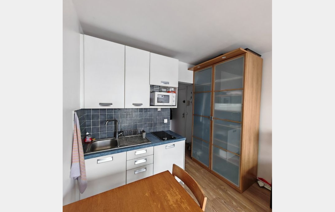 Annonces BOBIGNY : Appartement | PARIS (75015) | 19 m2 | 260 000 € 